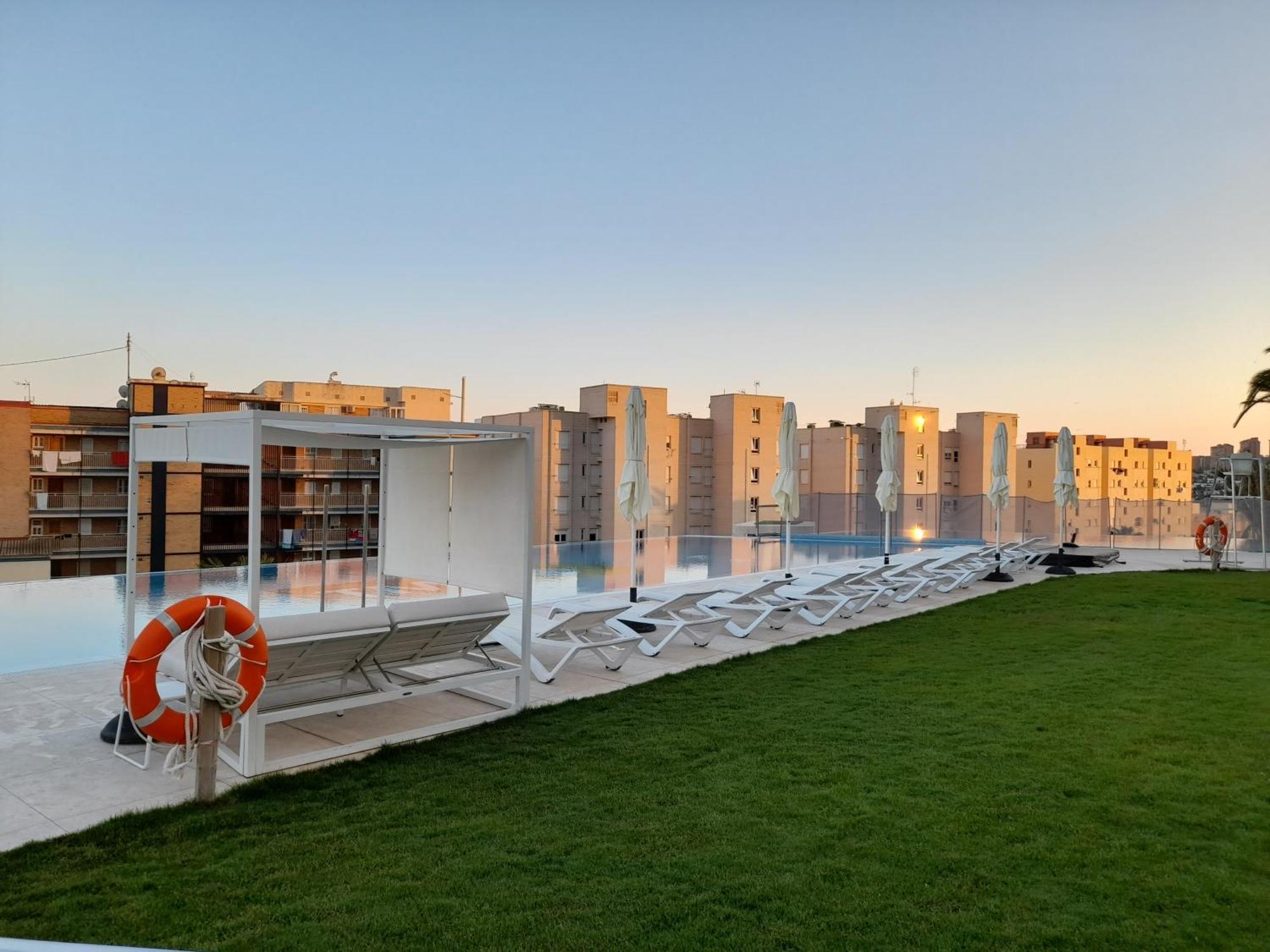 Sunset Cliffs Sea View Apartments 14 Floor ベニドルム エクステリア 写真